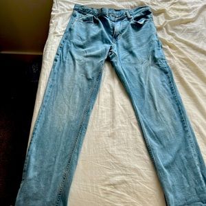 Old navy men’s jeans.